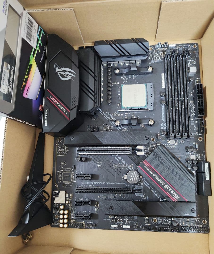 ROG B550-F WIFI RYZEN 5700X3D 32GBメモリセット ROG STRIX B550-F GAMING (WI-FI) | マザーボード | ROG Japan