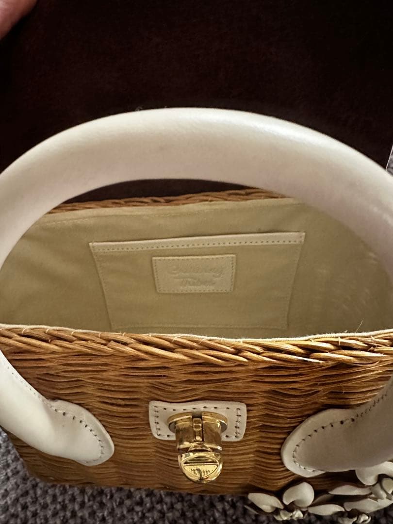 限定デザインカービングトライブス ラタン マエストラ 2WAYショルダー