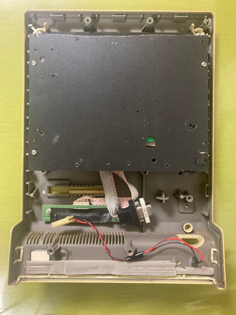 Macintosh 128kフロントPlusリア 9.7インチ液晶モニター付 - メルカリ