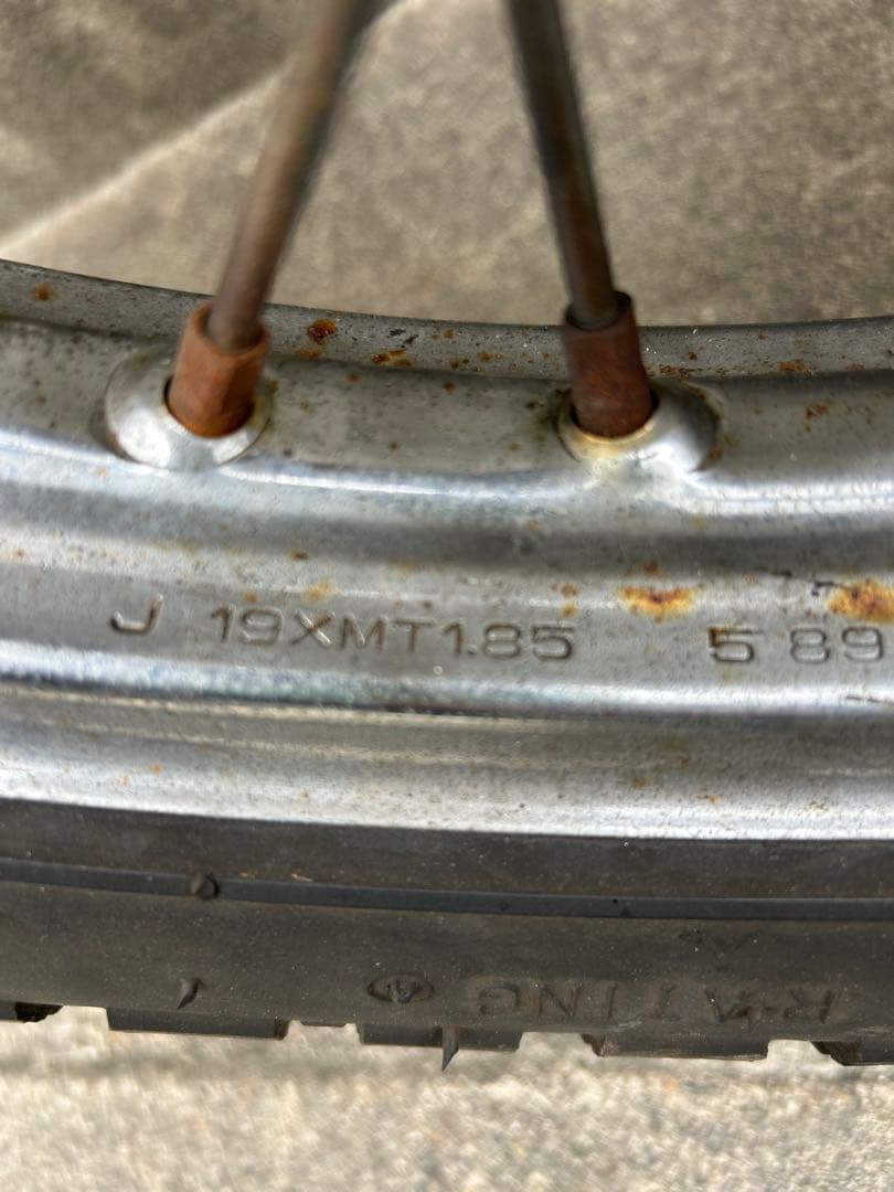 ビラーゴ250 フロントタイヤ 19インチ - メルカリ