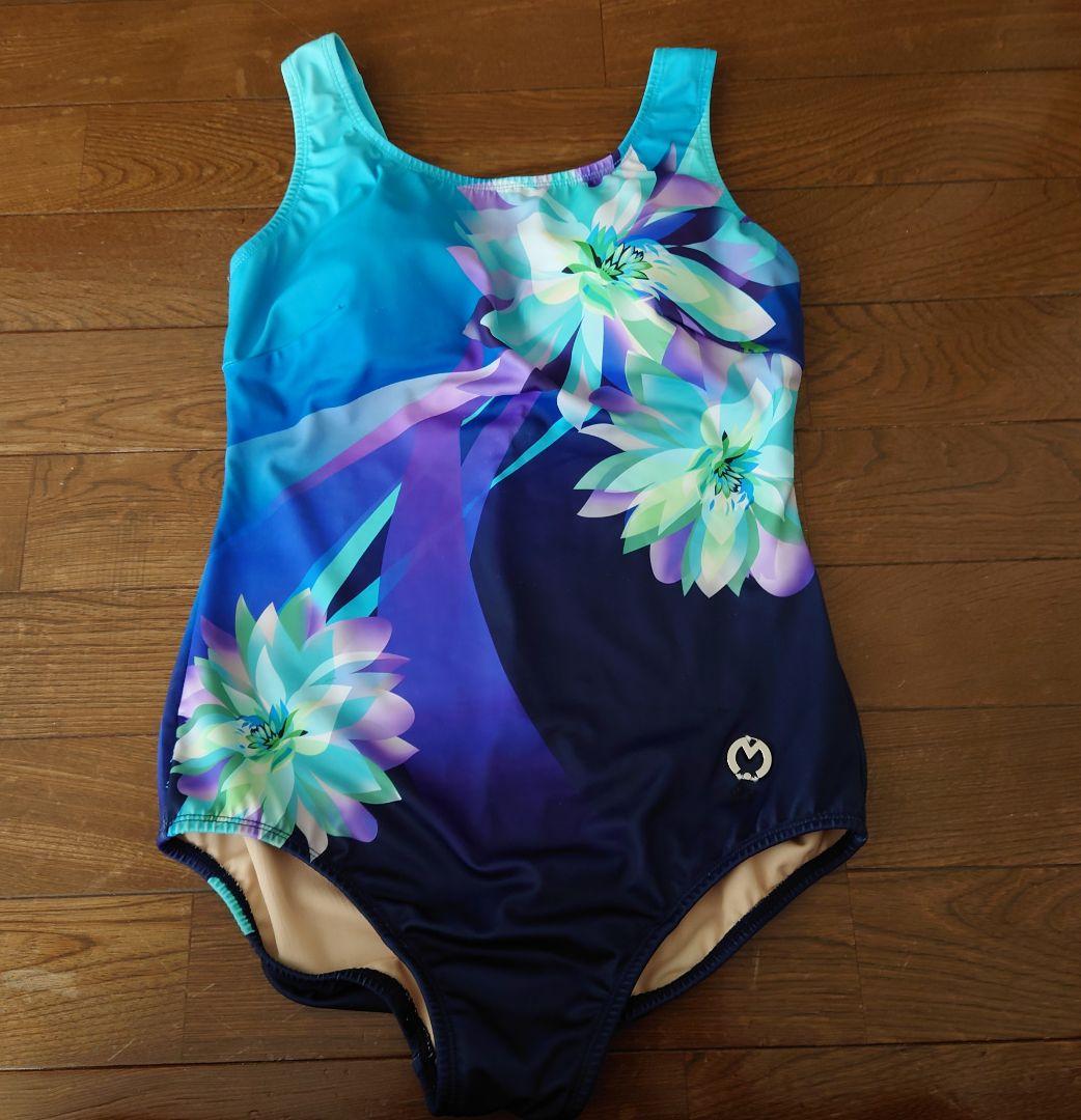 ミラ・ショーン水着 - メルカリ