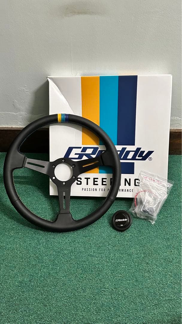 TRUST GReddy ステアリング 34パイ（MOMOピッチ） - メルカリ