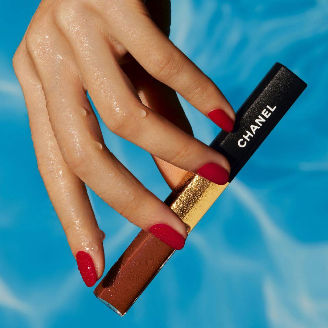 CHANEL ル ルージュ デュオ ウルトラ トゥニュ 196 レッド ブラウン