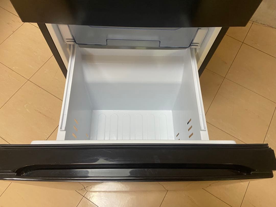 Y159 ヤマダオリジナル 2025年製 159L 冷蔵庫 ブラック - メルカリ
