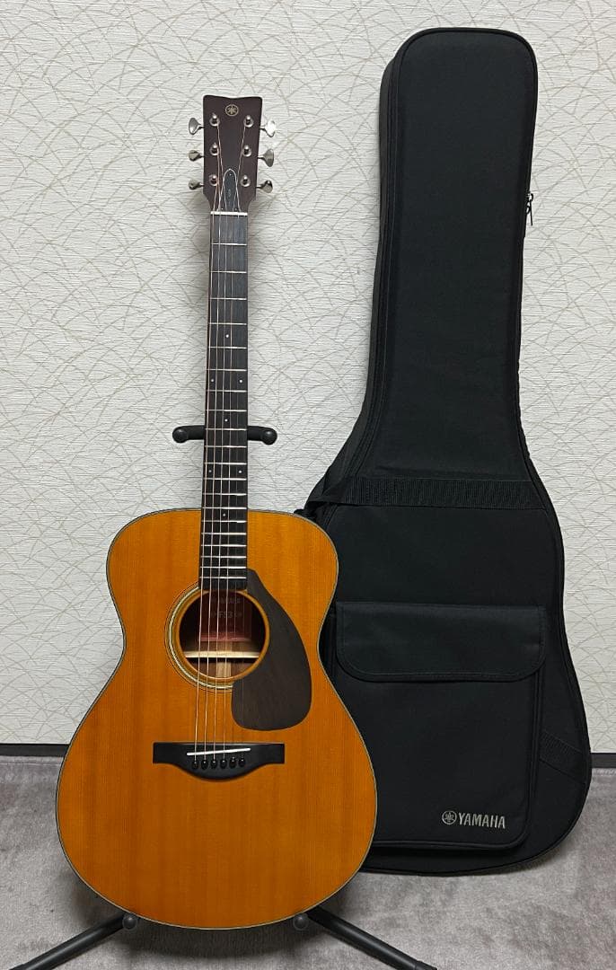 YAMAHA FS3 ヤマハアコースティックギター ギターケース付き YAMAHA FS3 ヤマハアコースティックギター ギターケース付き