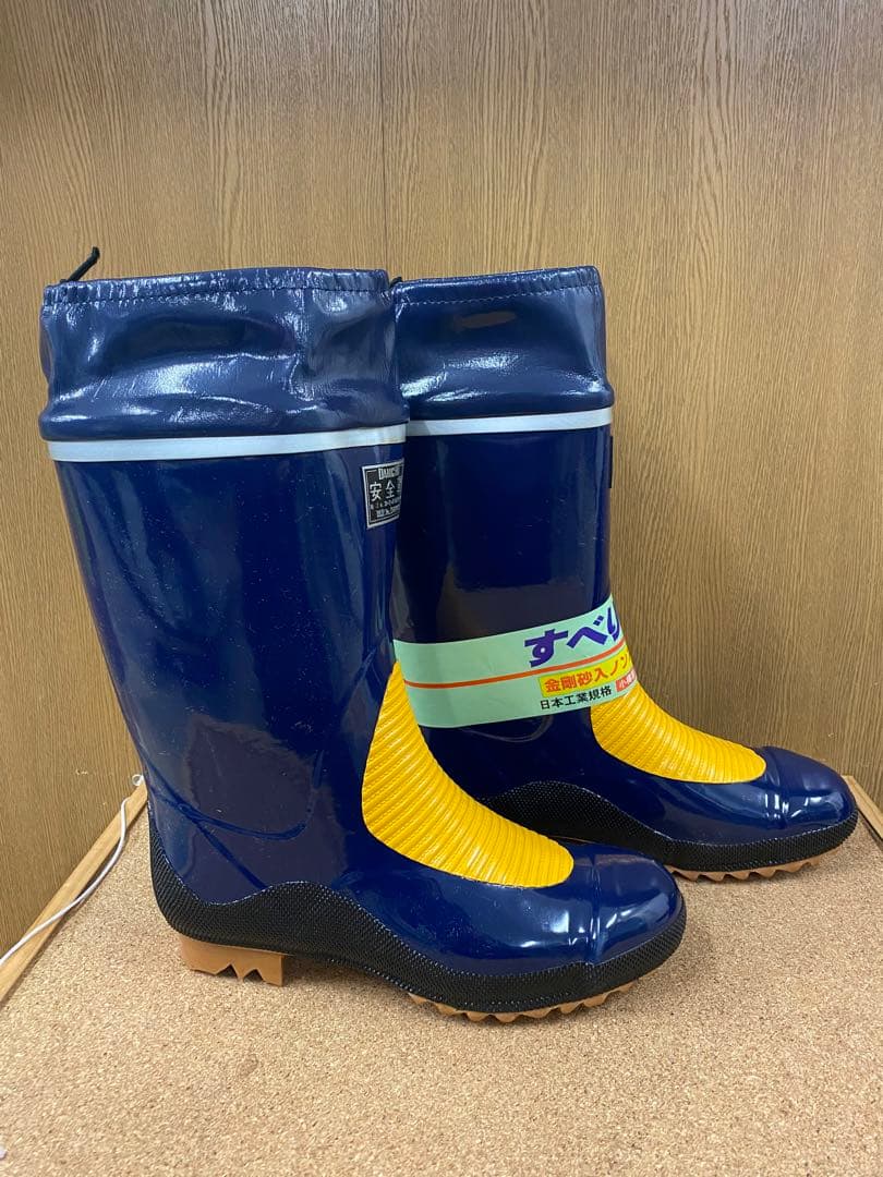 新品未使用 第一ゴム ♯55 防寒安全長靴 紺色 30.0cm