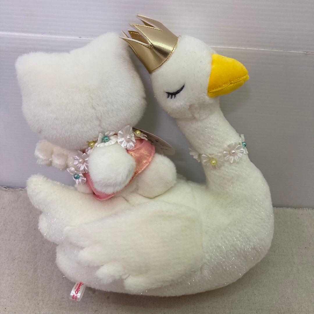タグ付き】ハローキティ ぬいぐるみ M スワン 25周年 サンリオ Kitty