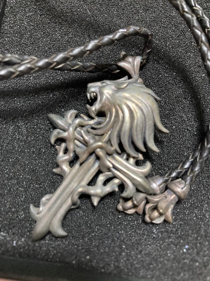 ファイナルファンタジー8 スクウェア公式品スコール ネックレス - メルカリ