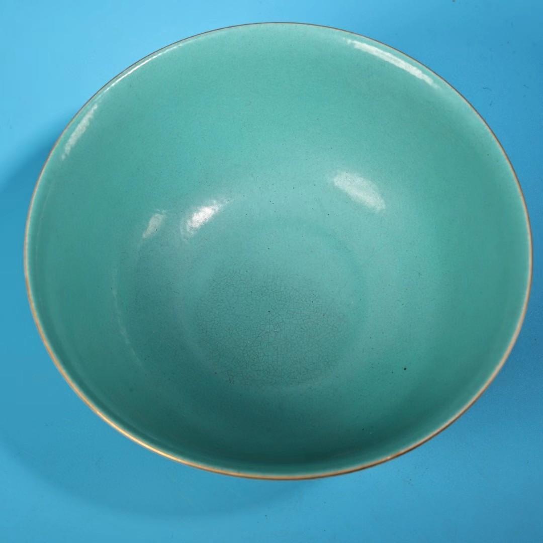 中国古美術・珍品旧蔵・七宝彩と粉彩磁器の碗・純手描き・箱付・置物