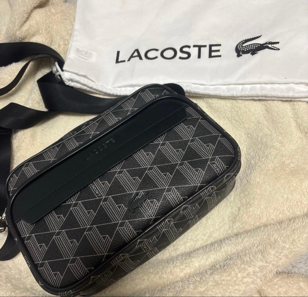 大人気ラコステボディバックモノグラム LACOSTE（ラコステ）の「ザ ブレンド モノグラムボディバッグ（ボディ
