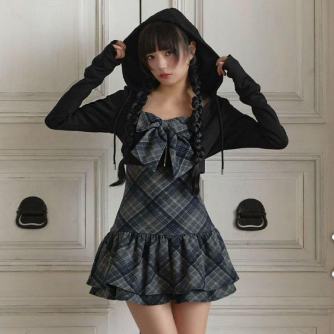 BUBBLES チェックパーカーワンピース ブラック - メルカリ