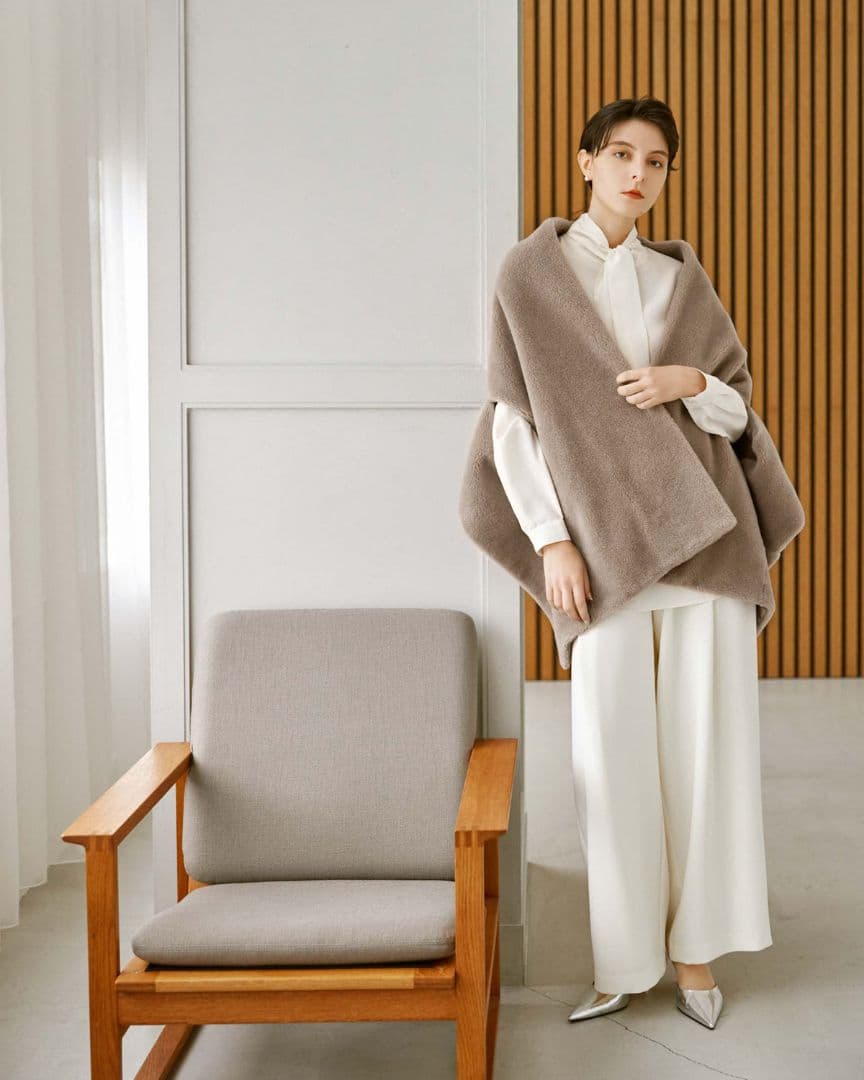 完売品】soejuソージュ ウールボアケープ 大草直子さん購入品 - メルカリ