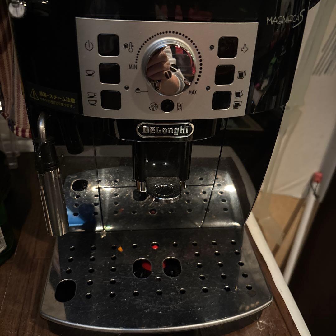De'Longhi Magnifica S コーヒーメーカー 急げ！】デロンギ マグニフィカS スマート をお得にゲットした件
