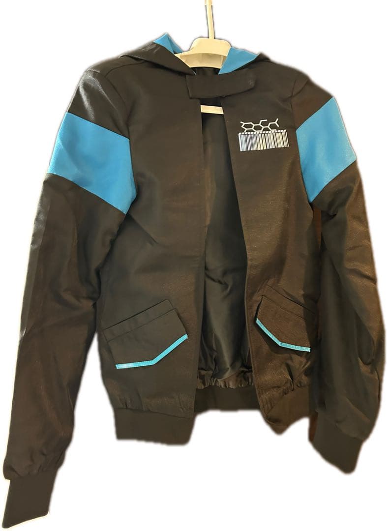 の*り様 にじさんじ 黛灰 コスプレ 新衣装 ウィッグ付き もmo子がにじさんじ黛灰のコスプレで美少年っぷりを発揮 | COSPLAY MODE