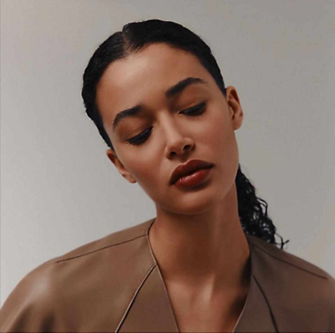 エルメス 限定新色 ルージュ ア レーヴル サティネ《口紅》86ベージュシエンヌ