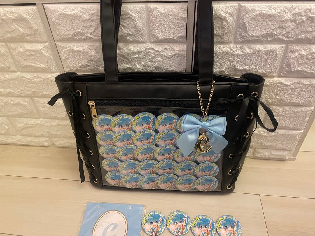 ころんくん 2020 Summer デフォ 痛バッグA4 缶バッジ41個 - メルカリ