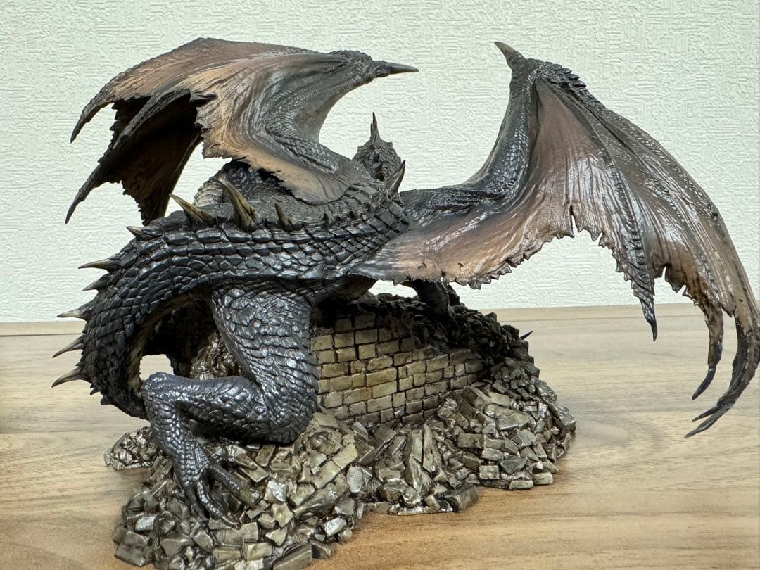 お値下げ本日のみ】モンハン一番くじ ミラボレアス B賞 リペイント品