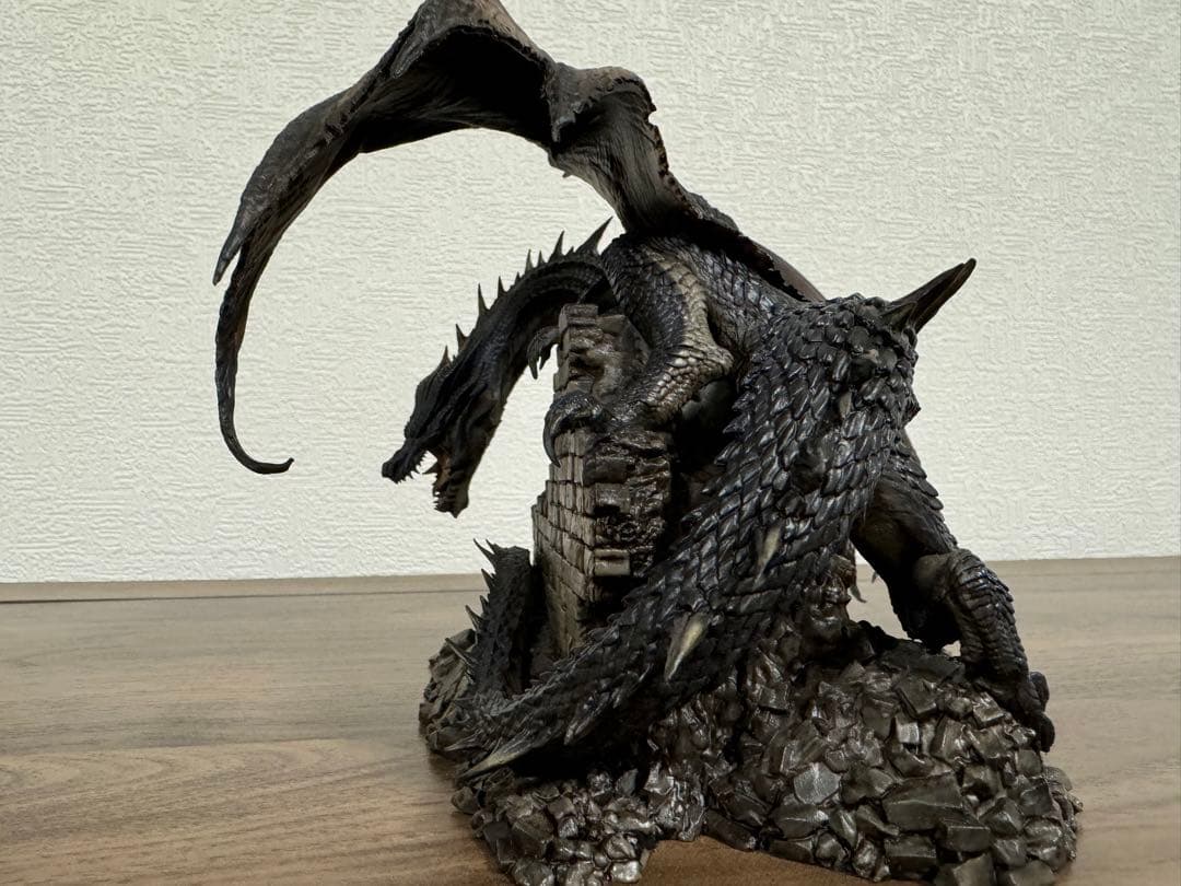 お値下げ本日のみ】モンハン一番くじ ミラボレアス B賞 リペイント品