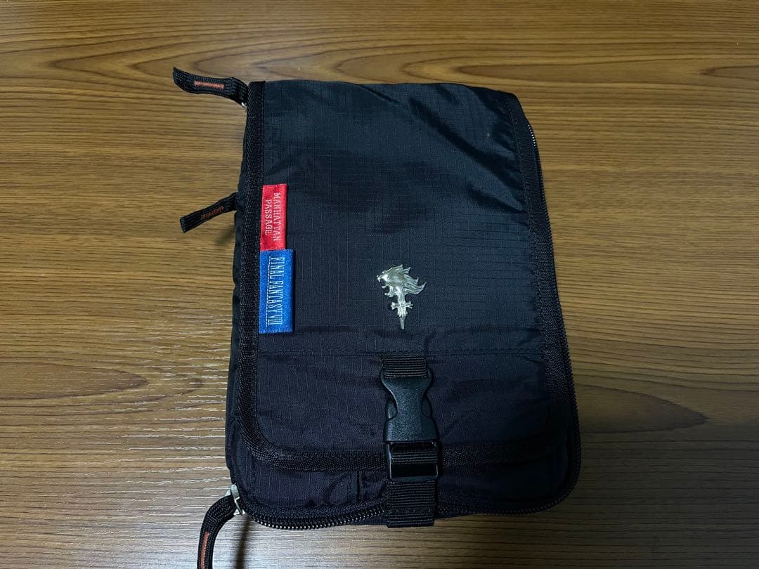 希少】ファイナルファンタジーXIII マンハッタンパッセージ ショルダー