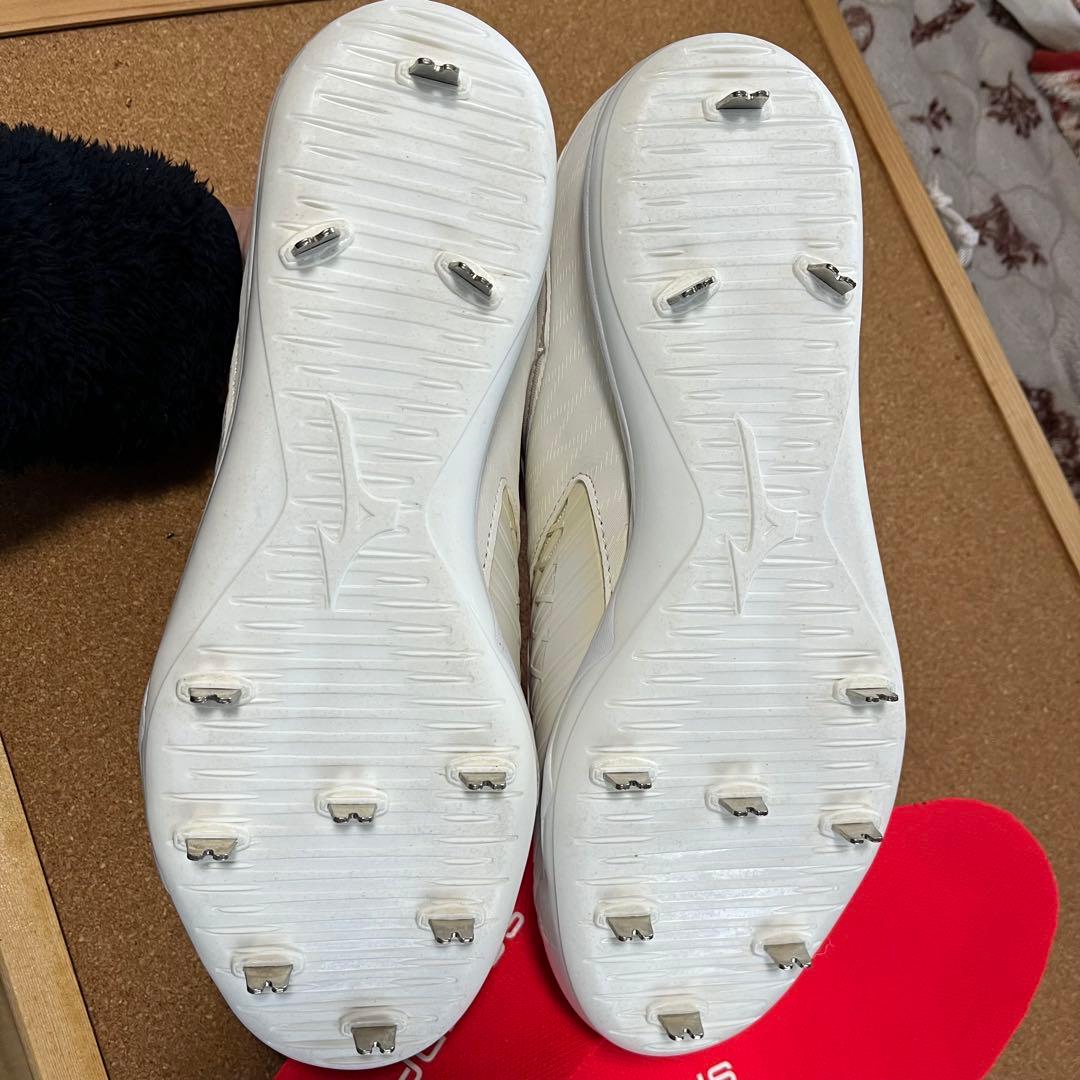 未使用品　スピードレボエース　ホワイト　27.5cm ミズノ