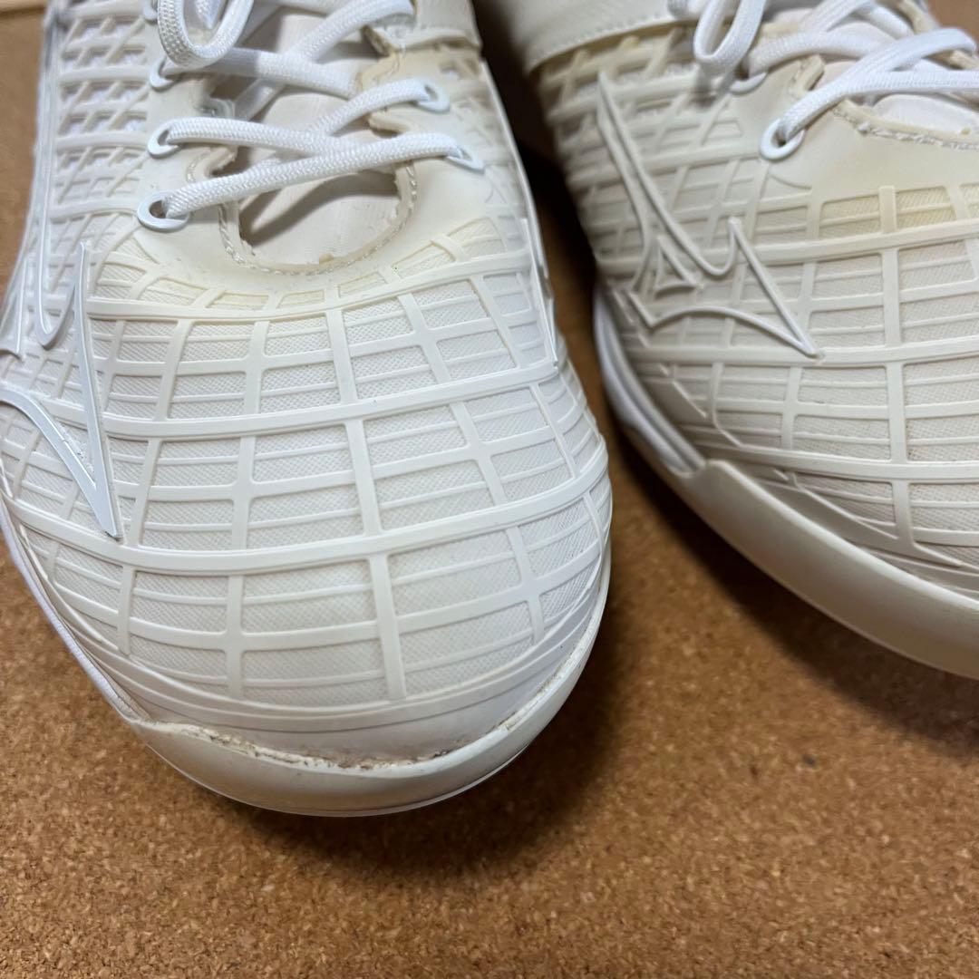 未使用品　スピードレボエース　ホワイト　27.5cm ミズノ