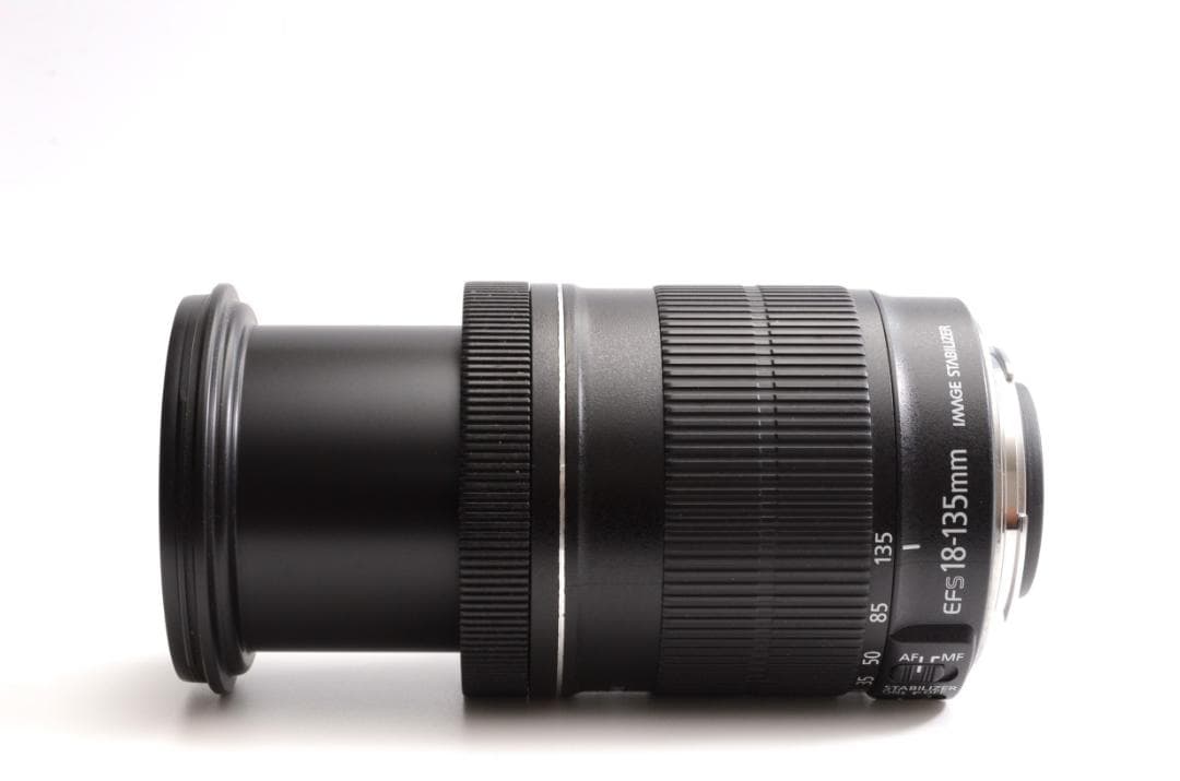 Canon EF-S 18-135mm F3.5-5.6 IS ズームレンズ