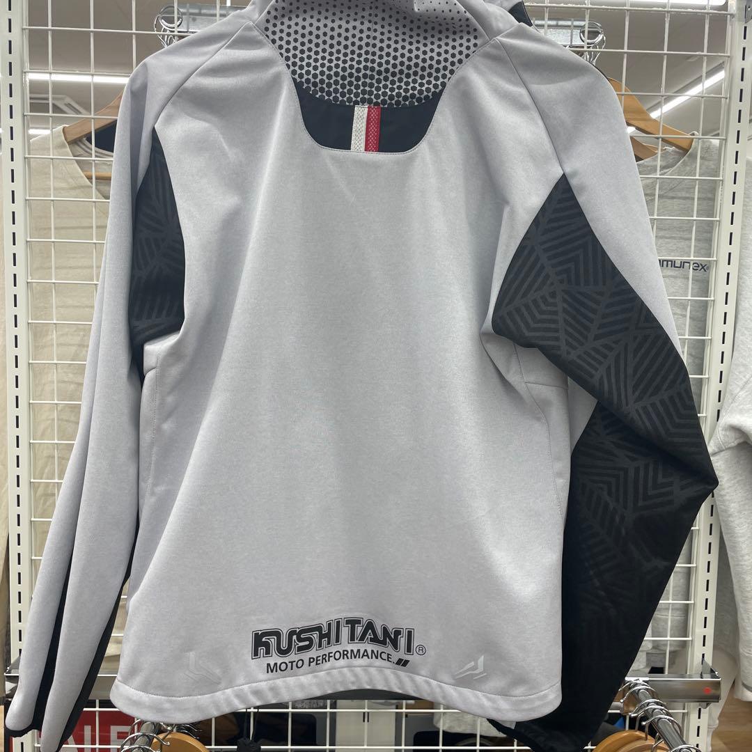 クシタニ MIDパーカー カフェ ホワイト M - メルカリ