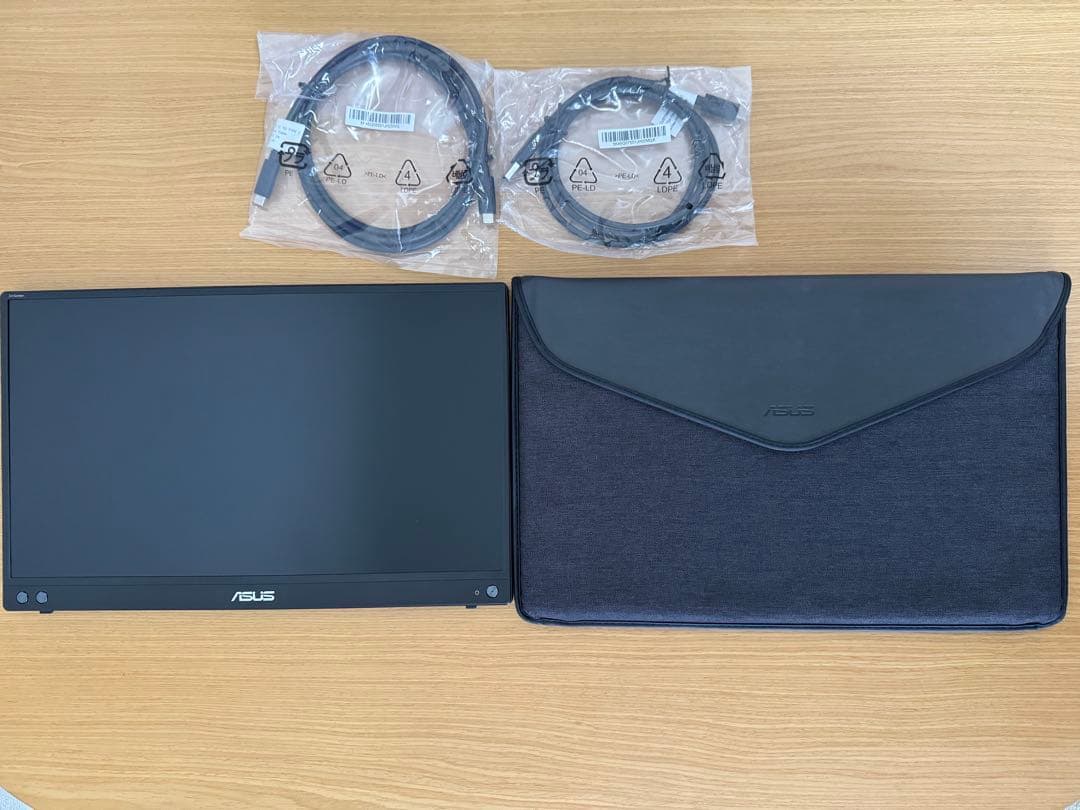 ASUS ZenScreen MB16ACV モバイルディスプレイ Amazon.com: ASUS ZenScreen 15.6 Inch Portable Monitor - 1080P