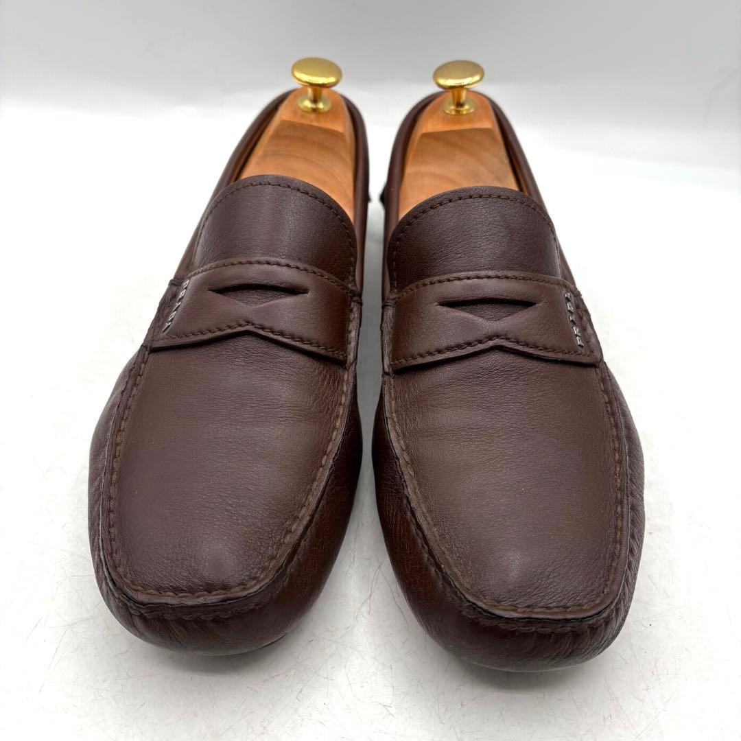 美品✨ PRADA 銀ロゴ ドライビング コインローファー 【7】 茶 シボ