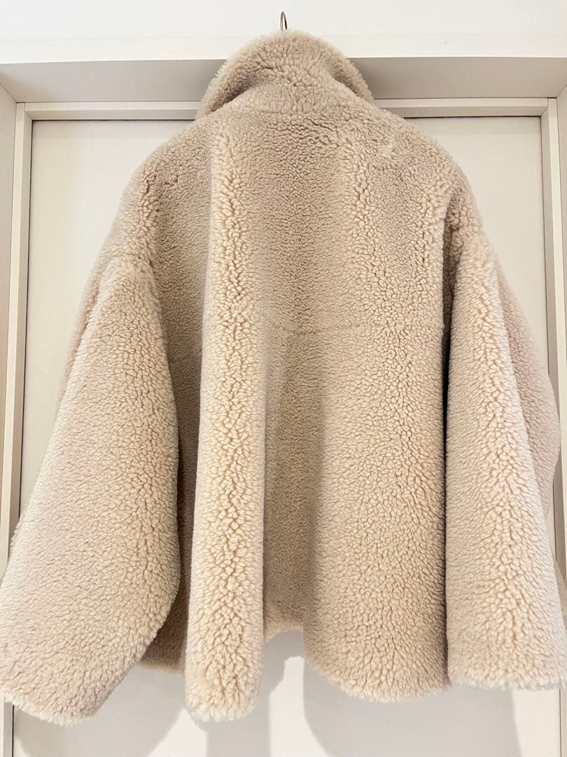 HYEON ted cape/beige S ヘヨン テッドケープ Sサイズ - メルカリ