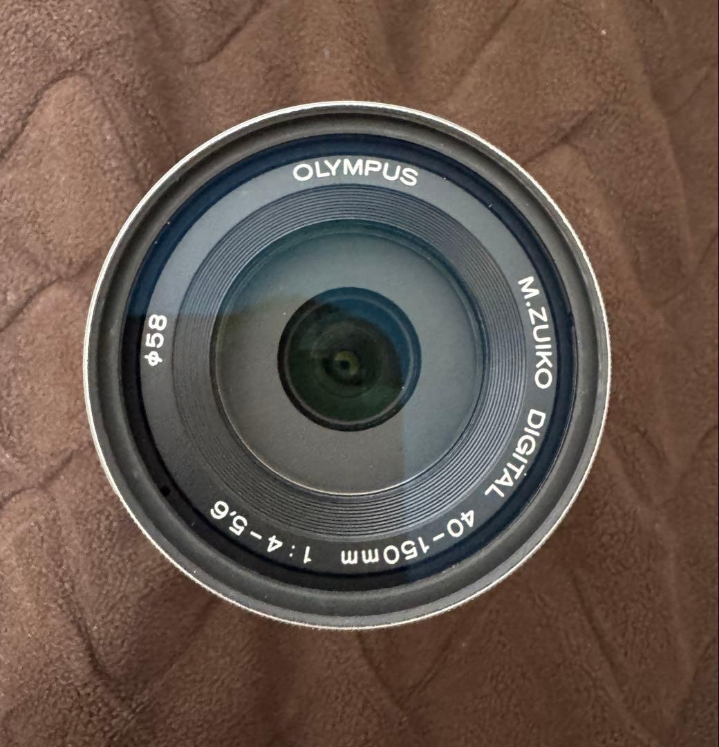 フード・フィルター付M.ZUIKO ED 40-150mm F4.0-5.6