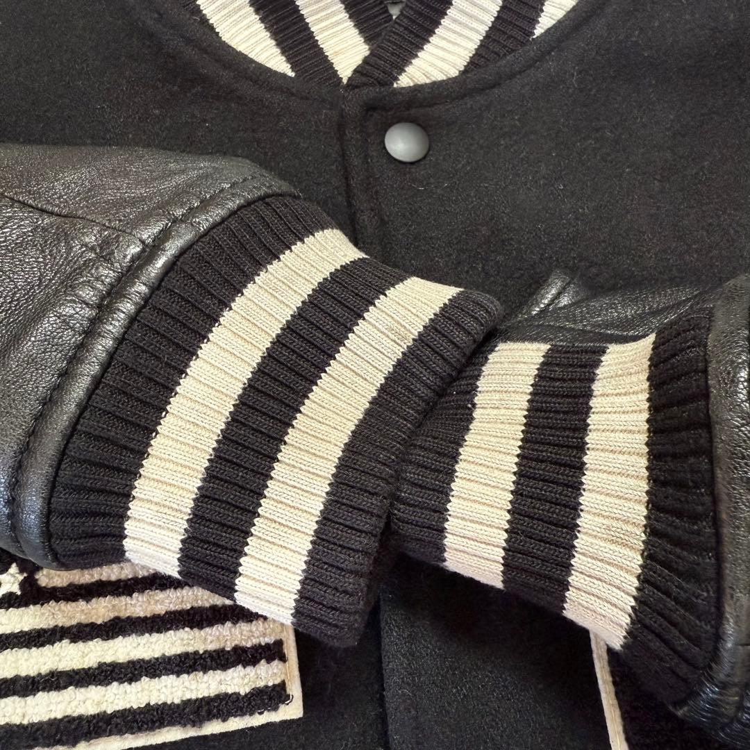 NEW ERA 豪華ワッペン スタジャン NYC 袖レザー 羊革 黒 M - メルカリ