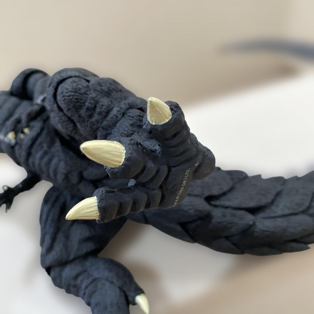 S.H.MonsterArts ゴジラウルティマ