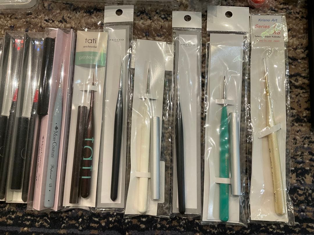 ネイルブラシ モアクチュール tati プレスト ハンドライト ネイル