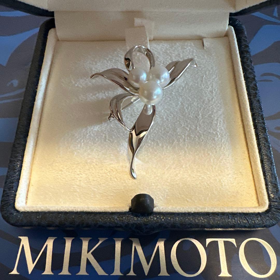 MIKIMOTOミキモト シルバーパールブローチ ☆3珠☆フラワー☆現行完売
