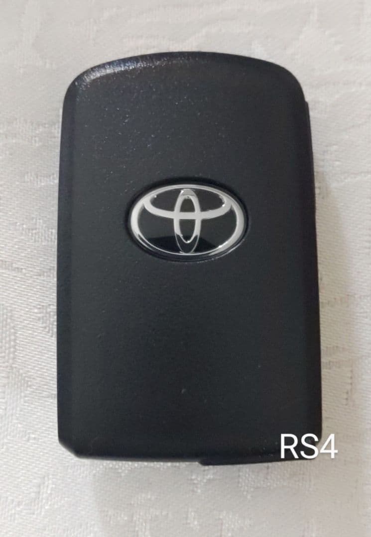 RITAO CHAN公式アカウント06 18個セットトヨタ純正スマートキー Tricolore Exchange（トリコローレエクスチェンジ） トヨタ 純正