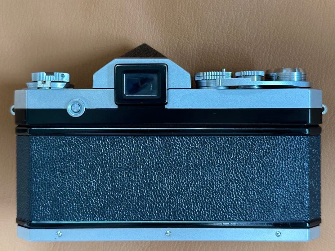 Nikon F アイレベル ボディ（前期型 ）、レンズ35mm 、135mm