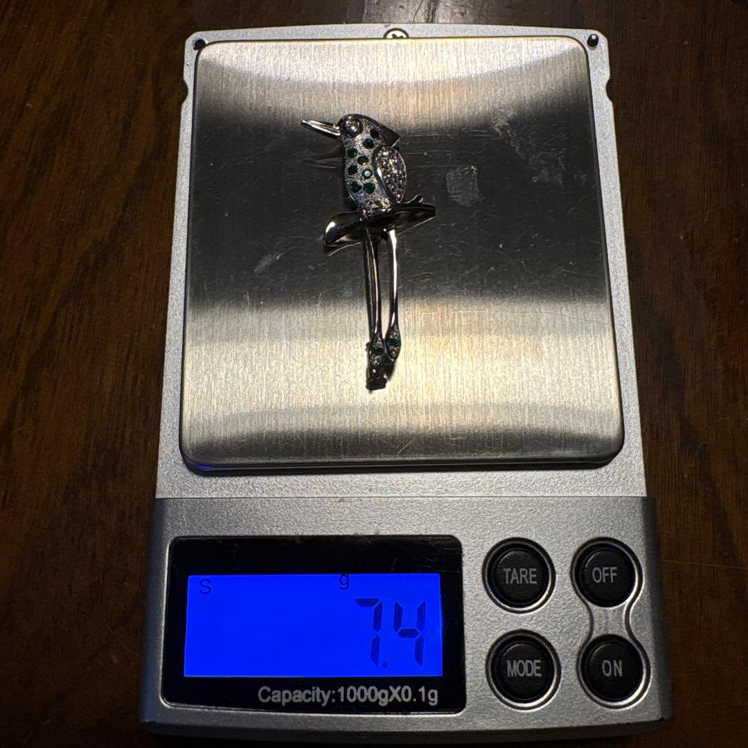 鳥型ブローチ Pt エメラルド ダイヤ