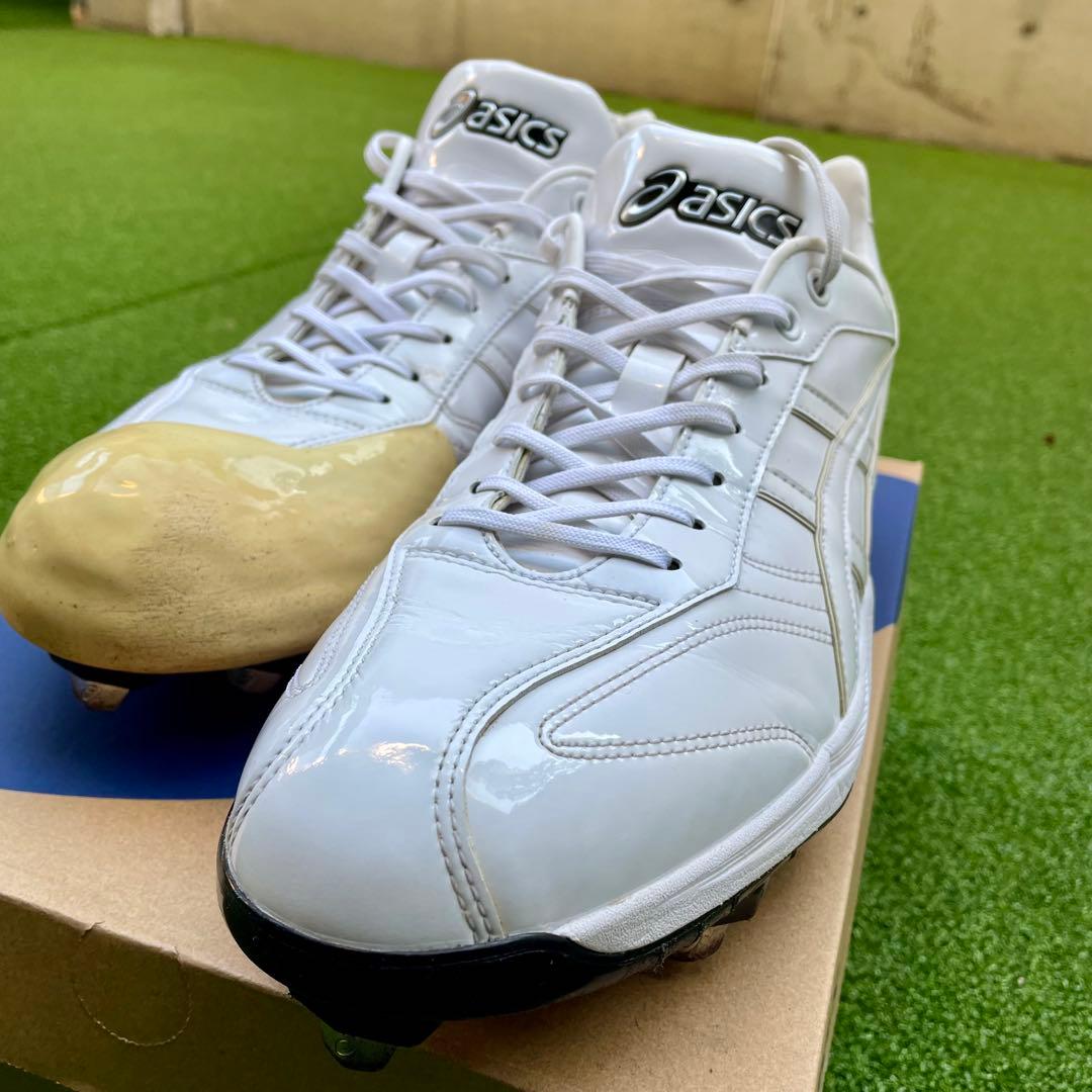 asics オーダースパイク白 (投手用)30.5cm (未使用インソール付き)