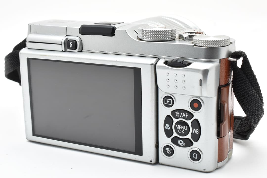 美品 Fujifilm X-M1 + 16-50mm F3.5-5.6 OIS