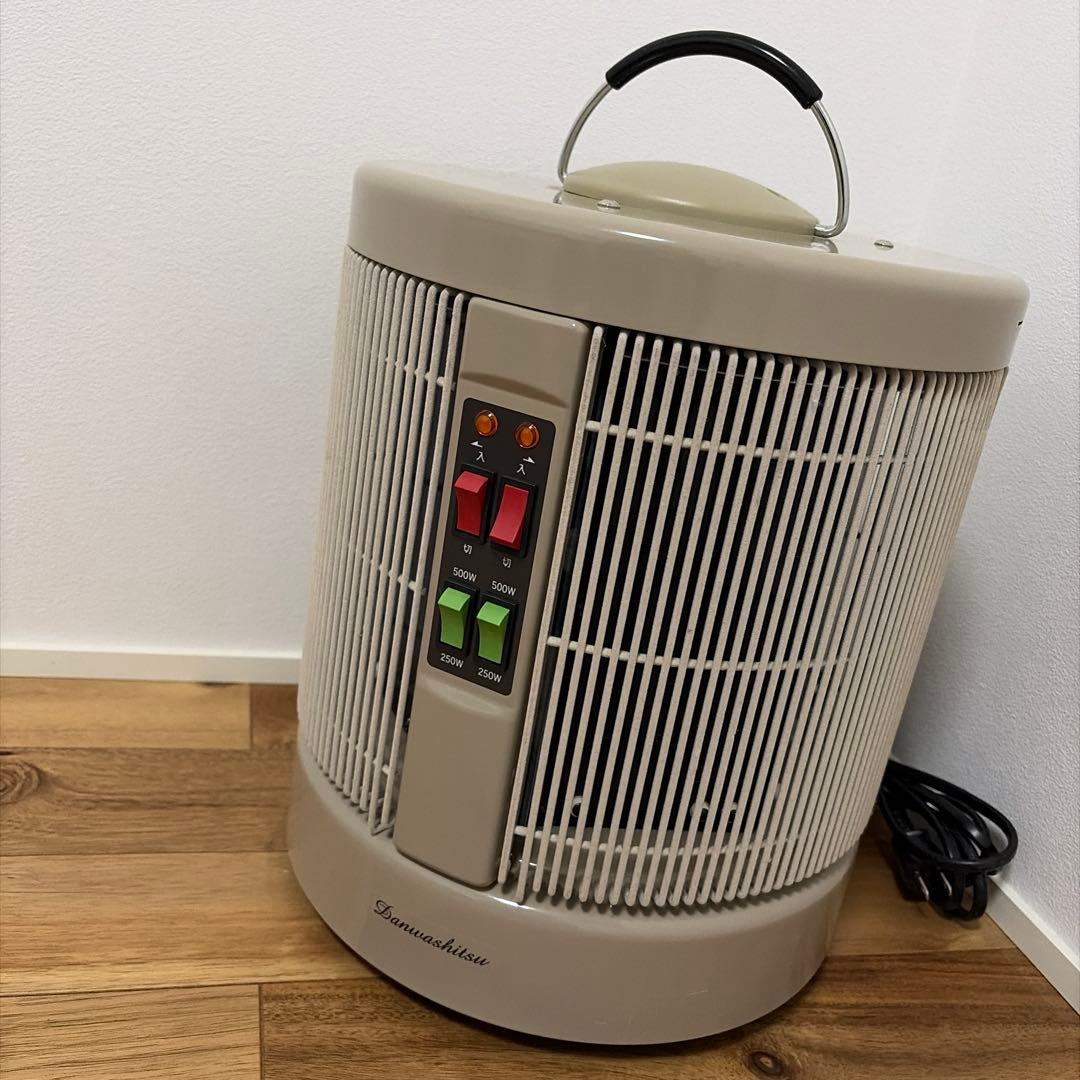 【極美品】暖和室　1000型　DAN1000R16 遠赤外線パネルヒーター Amazon.co.jp : 暖話室 1000型 (ベージュ) 累計販売台数26万台突破