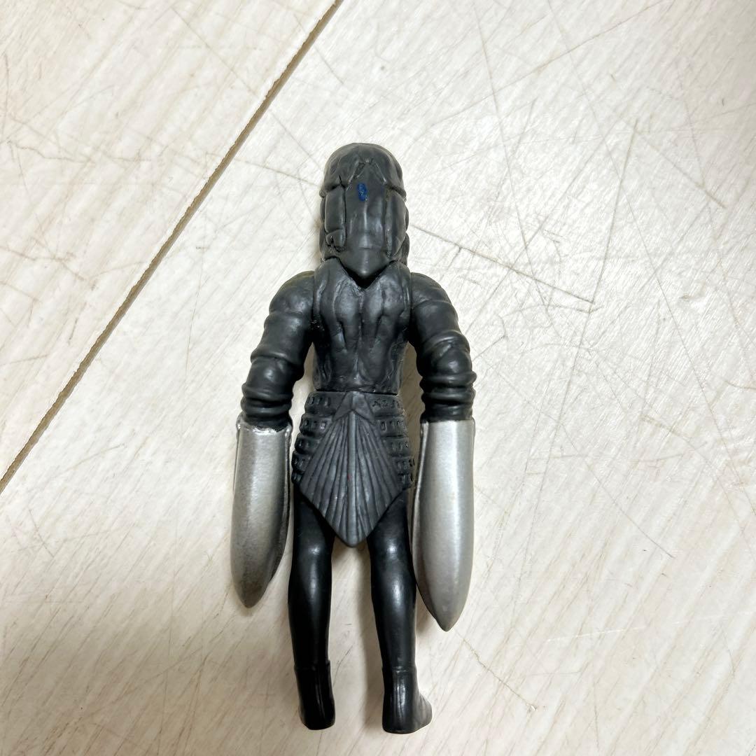 ウルトラマン ソフビ フィギュア バルタン星人 2004年製 - メルカリ
