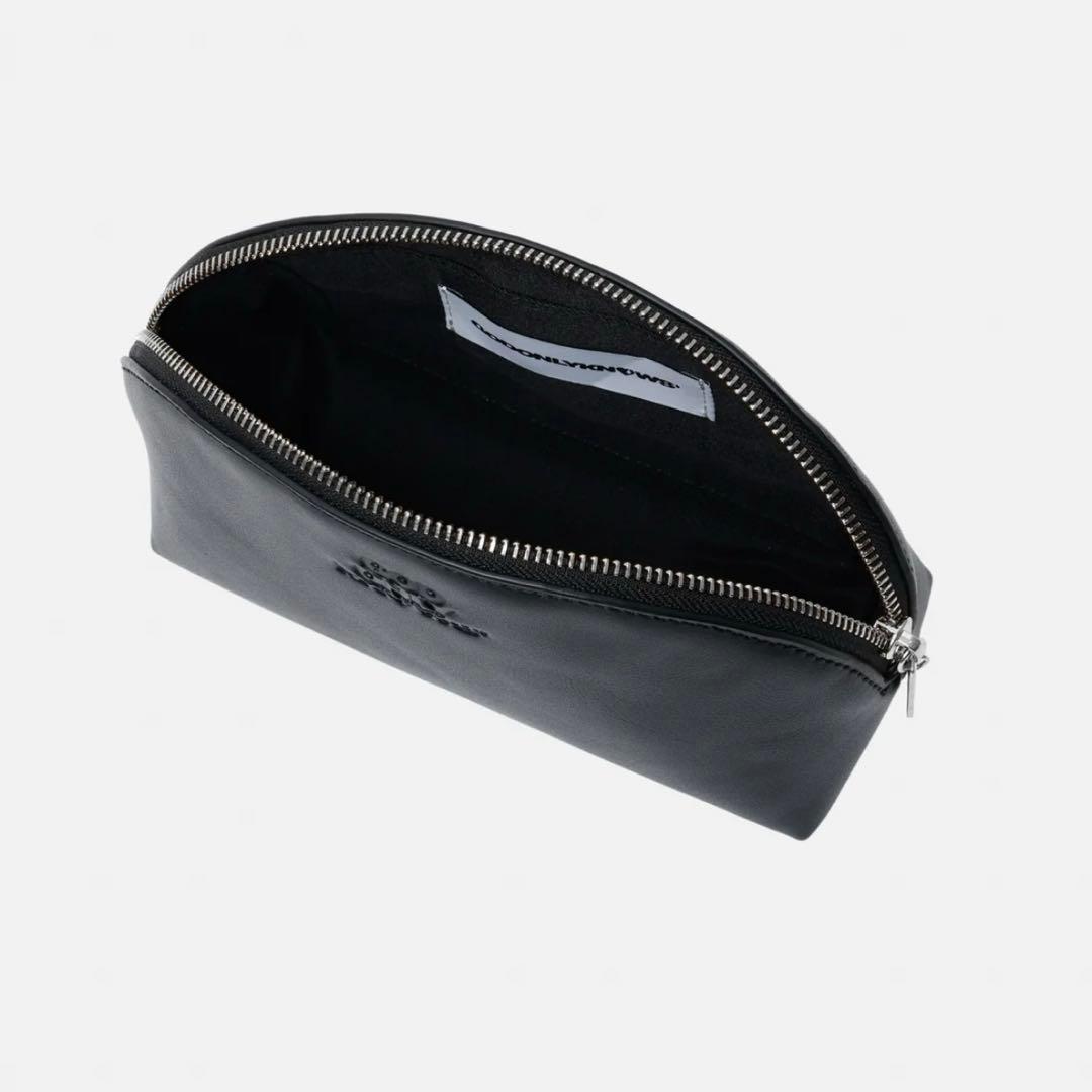 GOD ONLY KNOWS フェイクレザー ポーチ 岩田剛典 - メルカリ