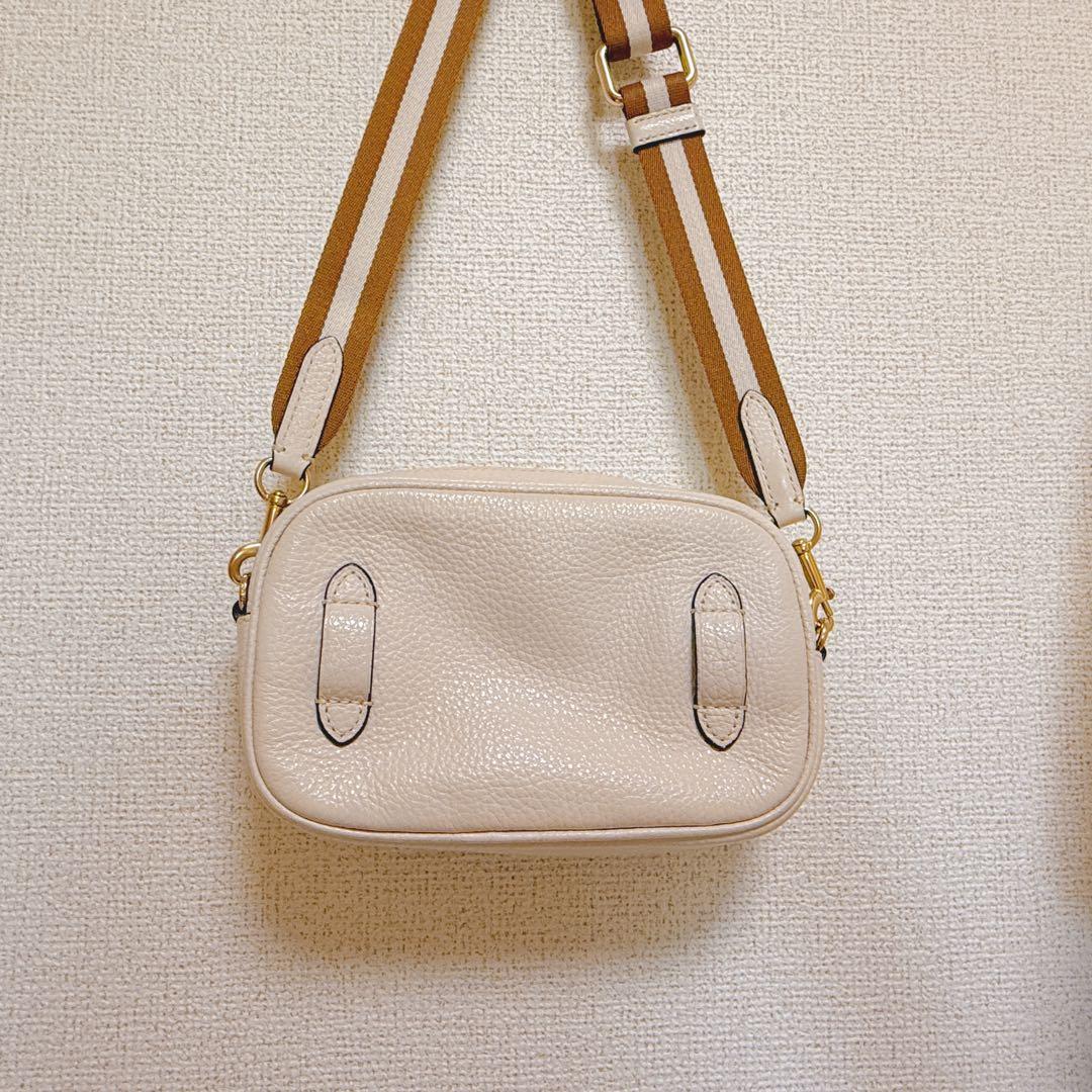 COACH ショルダーバッグ ベージュ レザー - メルカリ