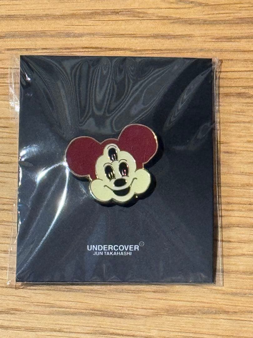 UNDERCOVER 2025aw アンダーカバー ピンバッチ ミッキー マウス - メルカリ