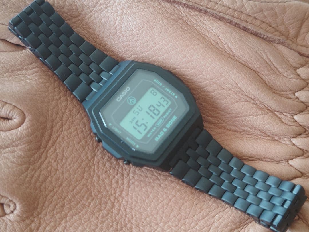 レア CASIO RAG & BONE A1000 ブラック17cmくらい - メルカリ
