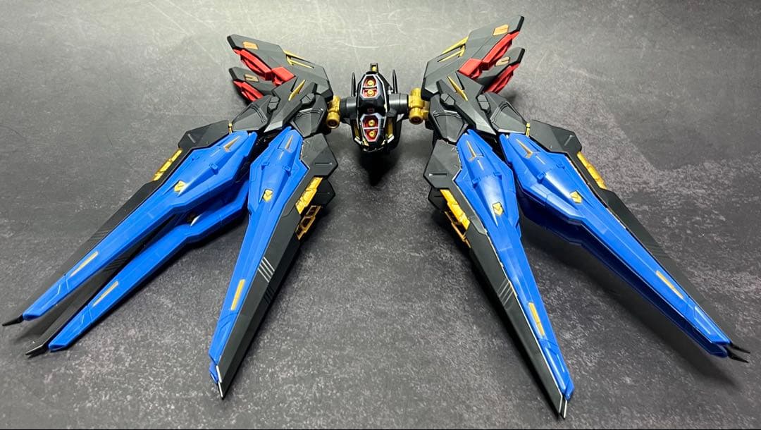 MGEXストライクフリーダムガンダム組み立て品 - メルカリ