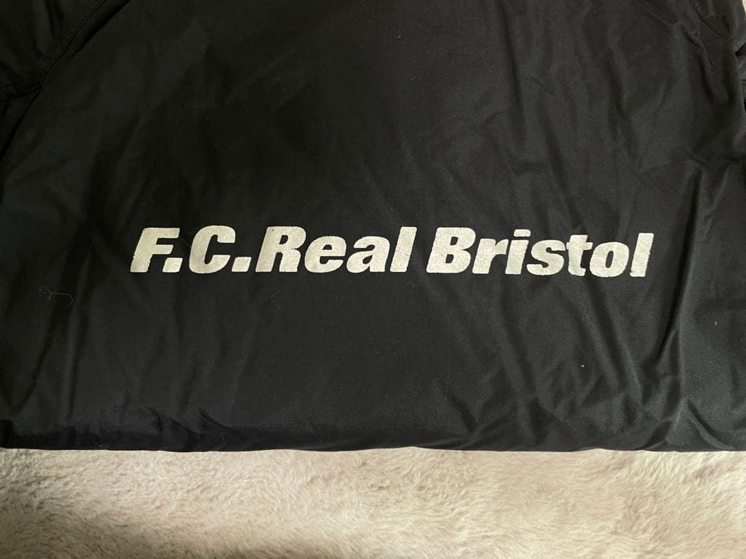 【ko-】F.C.Real Bristol マウンテンパーカー ブラック
