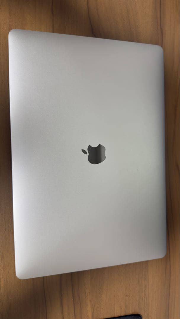 MacBook本体 MacBook Pro 2.3GHz i9 16GB 1TB