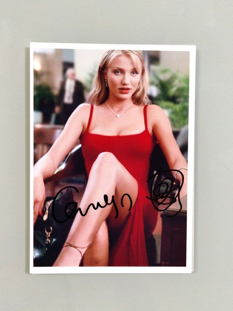 セール中…キャメロン・ディアス直筆サイン入り2Lサイズ写真… - メルカリ